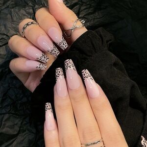 NIB 27 pcs Leopard Coffin Fake Nail Set & 1pc Nail File & 1 sheet Tape